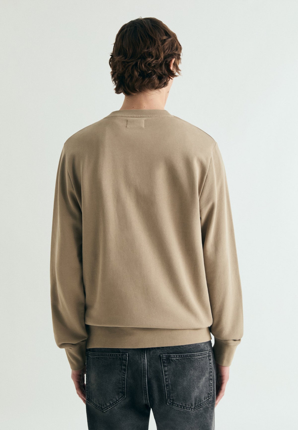 SUDADERA BORDADA CONTRASTE