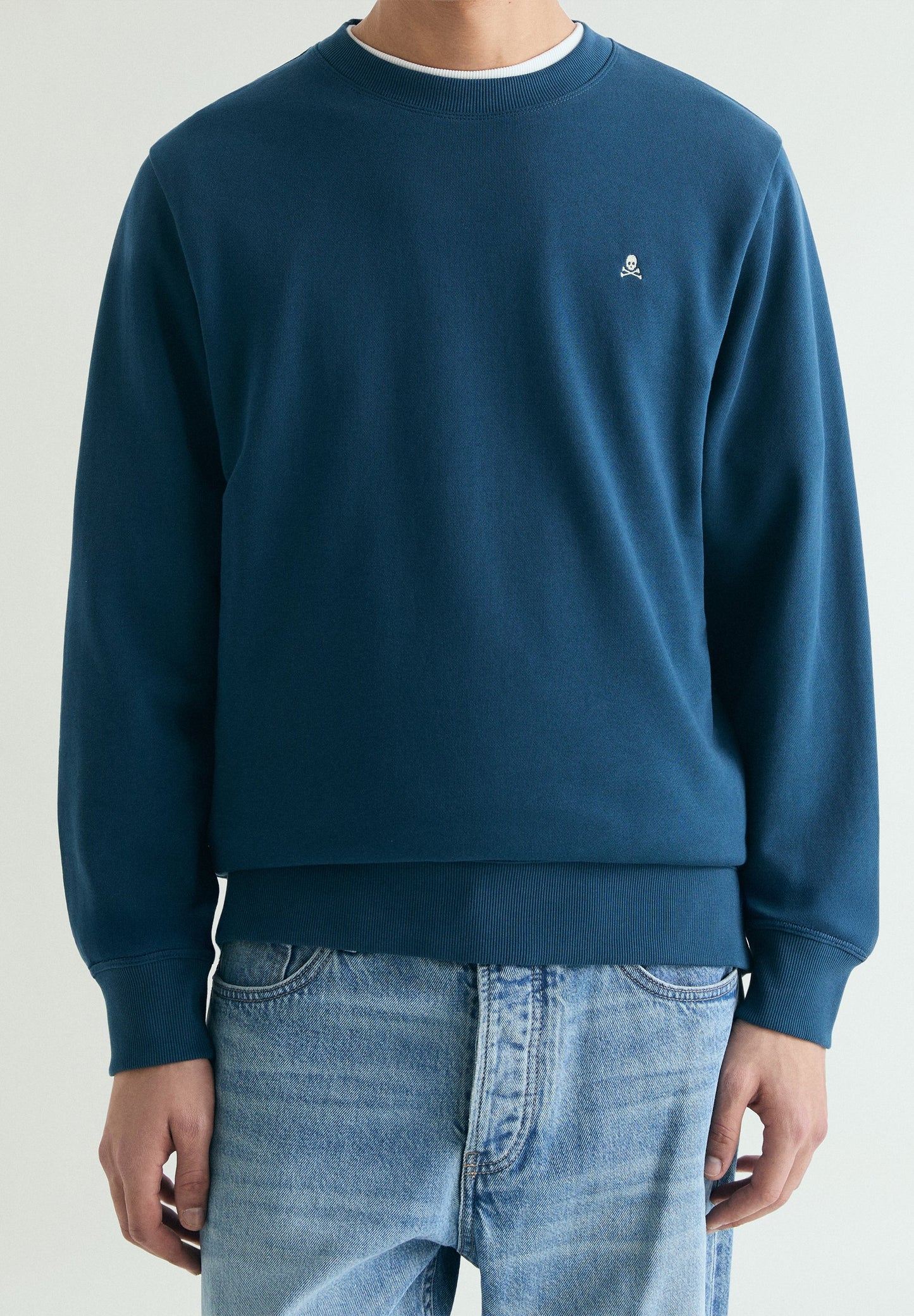 SUDADERA BORDADA CONTRASTE