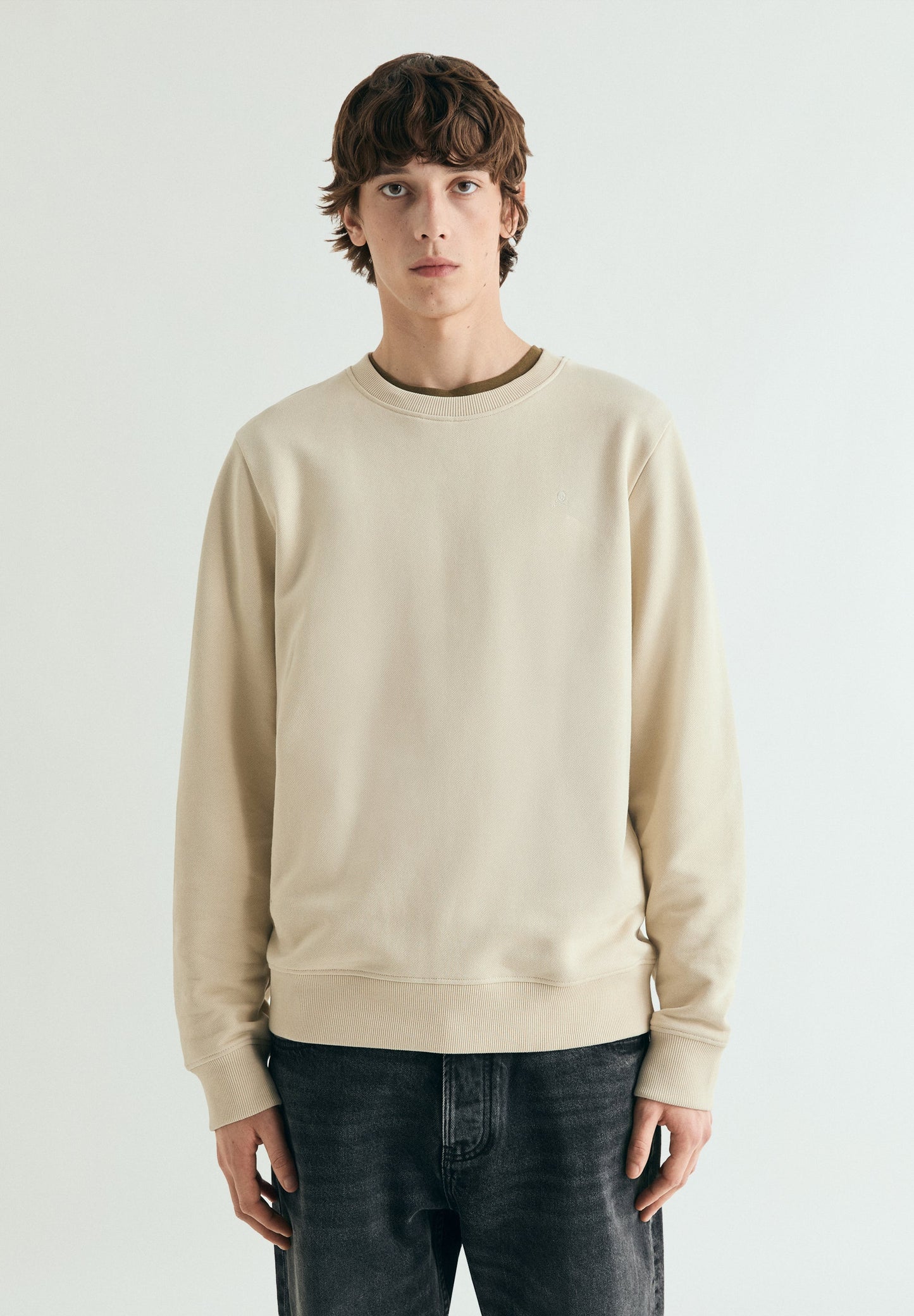 SUDADERA BORDADA WASHED