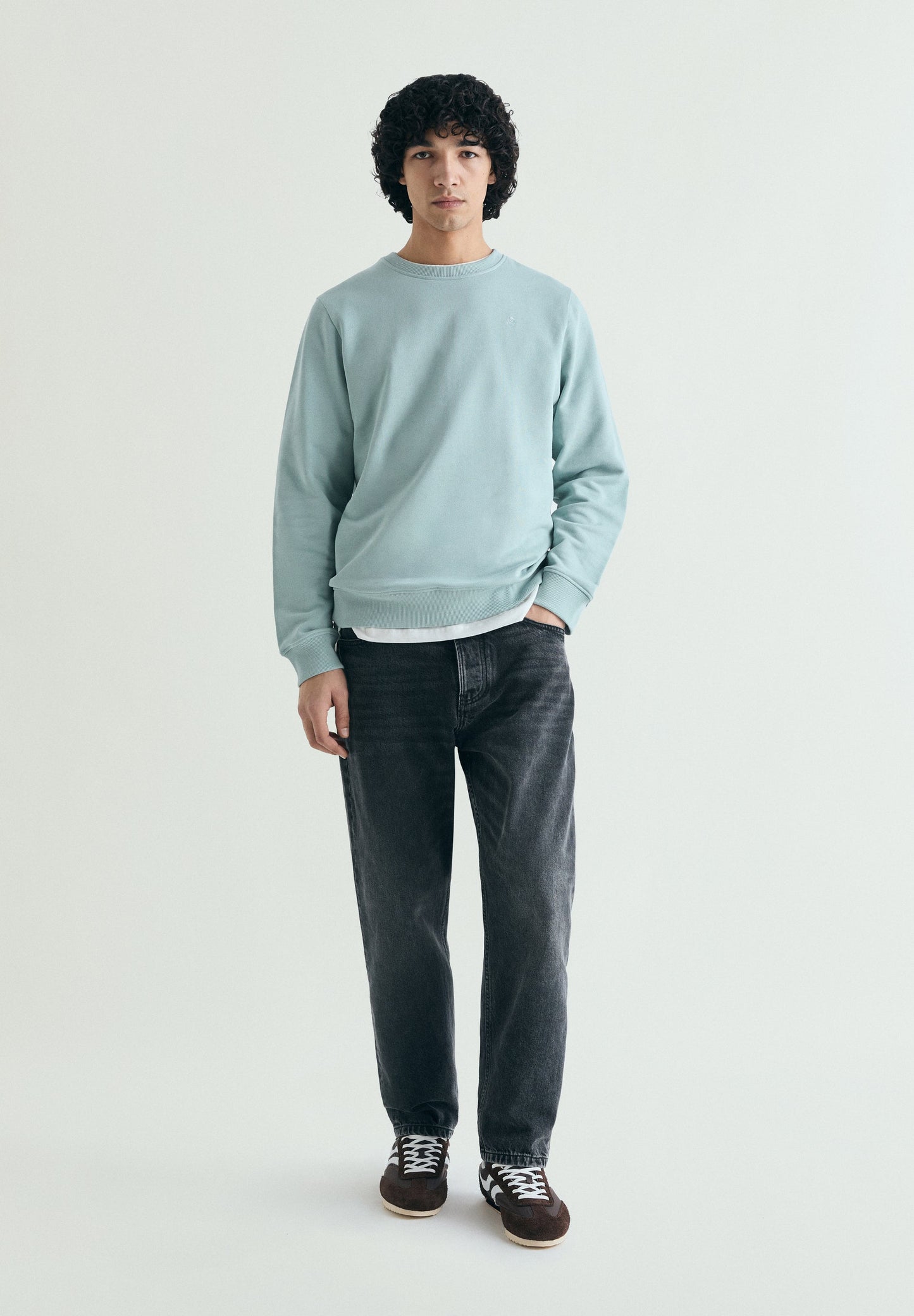 SUDADERA BORDADA WASHED