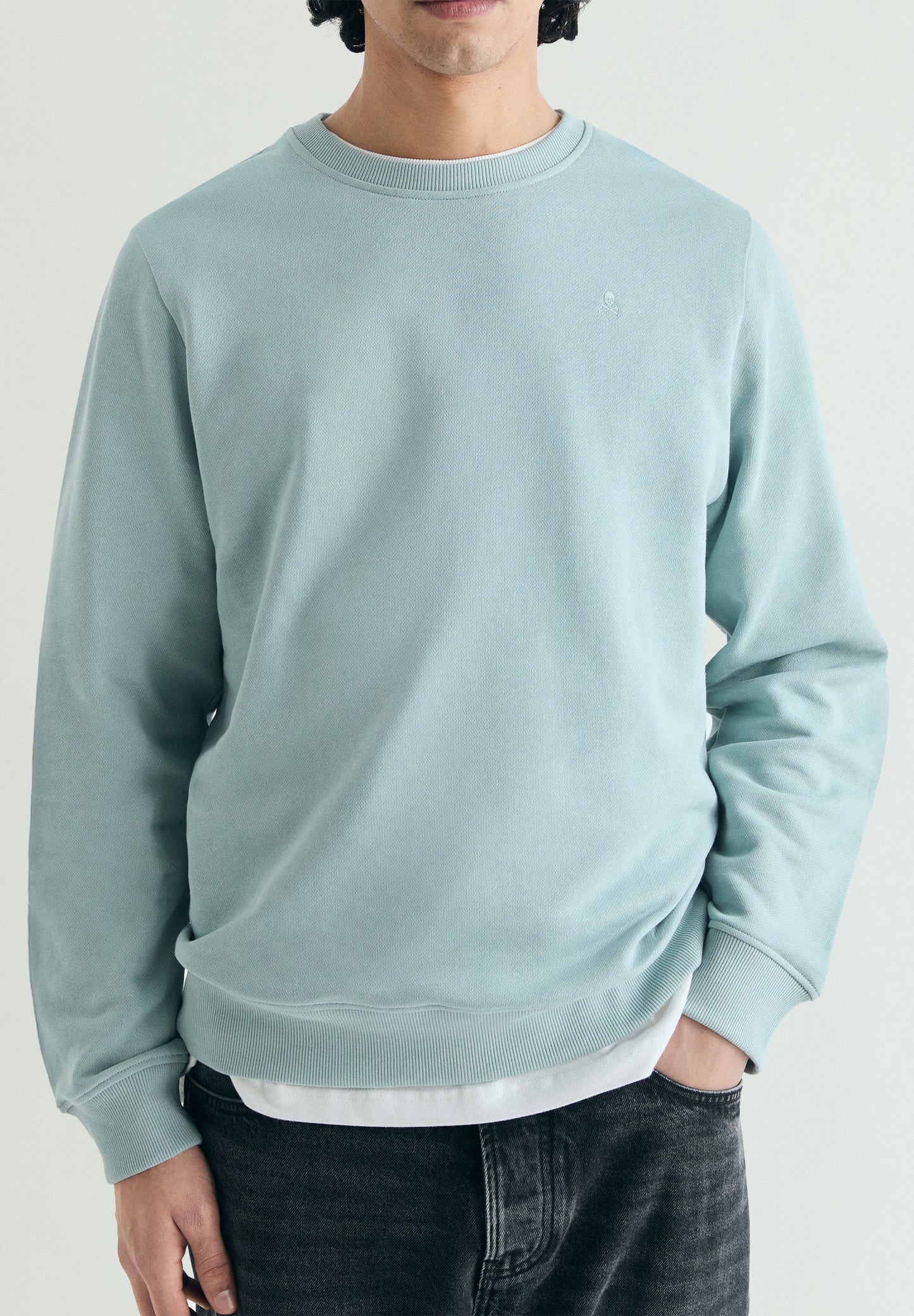 SUDADERA BORDADA WASHED