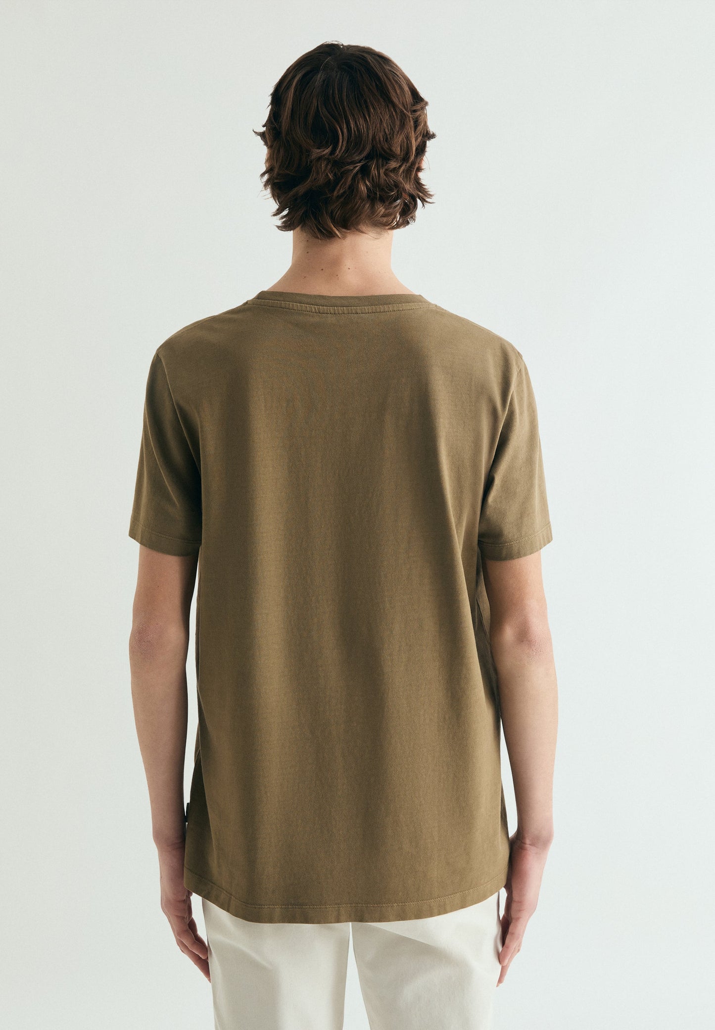 CAMISETA BORDADA REGULAR FIT