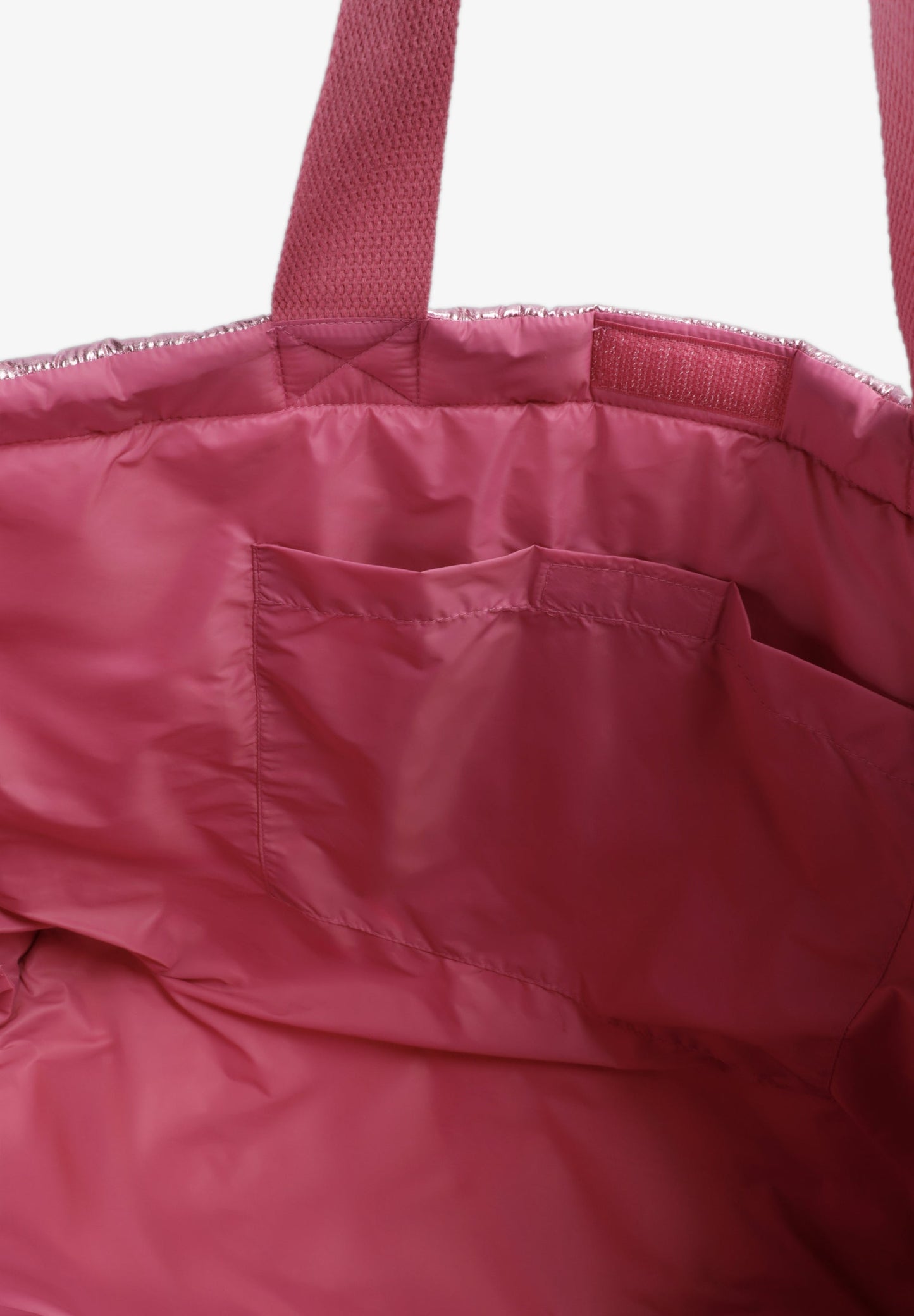BOLSO ACOLCHADO ACABADO METALIZADO