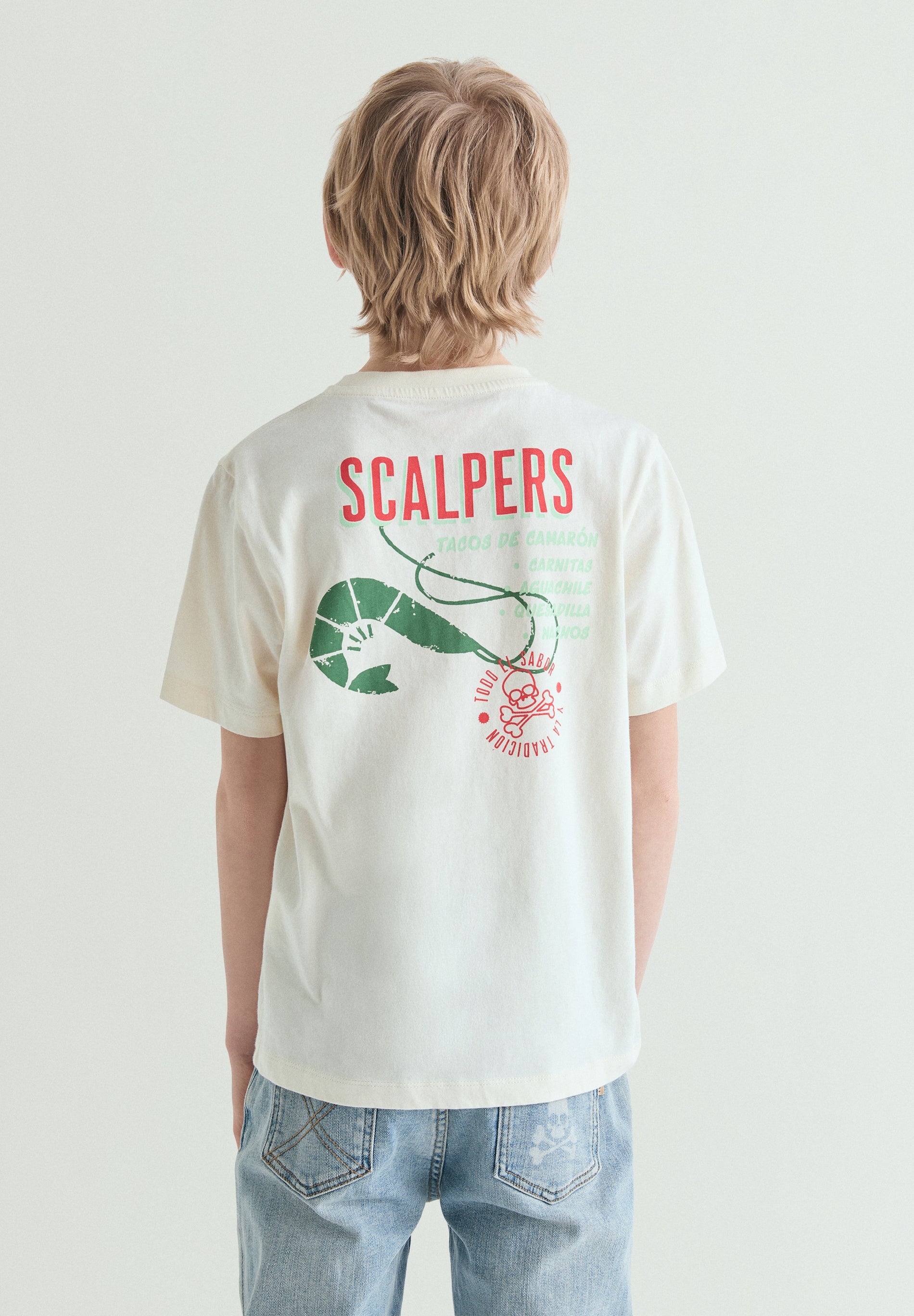CAMISETA ESTAMPADO CONTRASTE