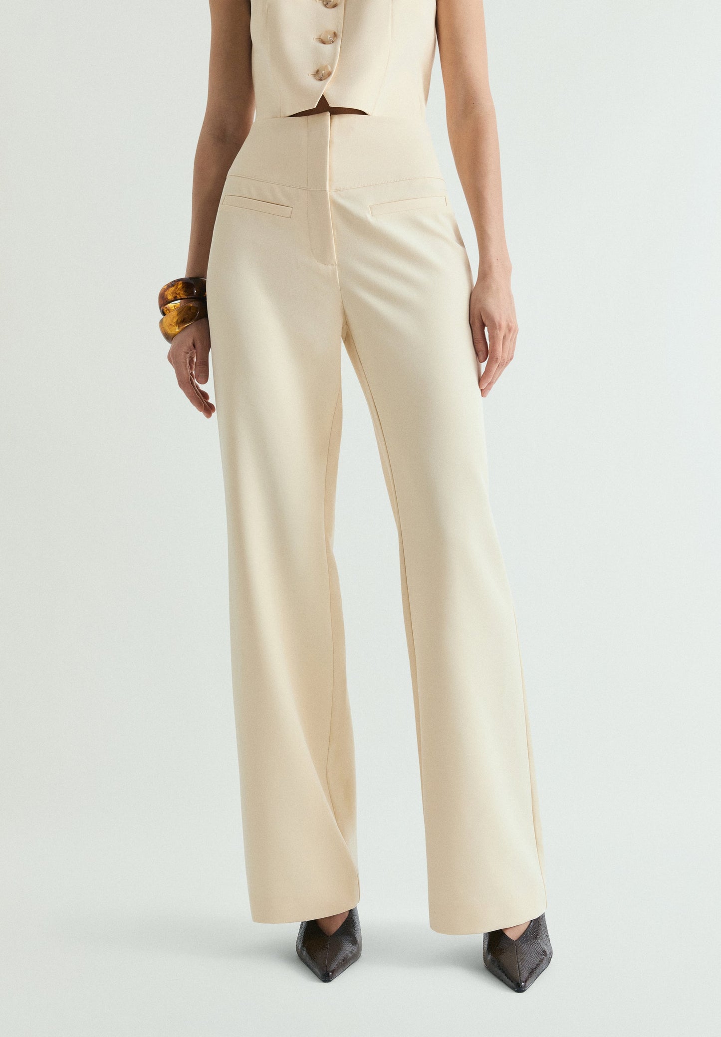PANTALÓN FLUIDO DETALLE CINTURA