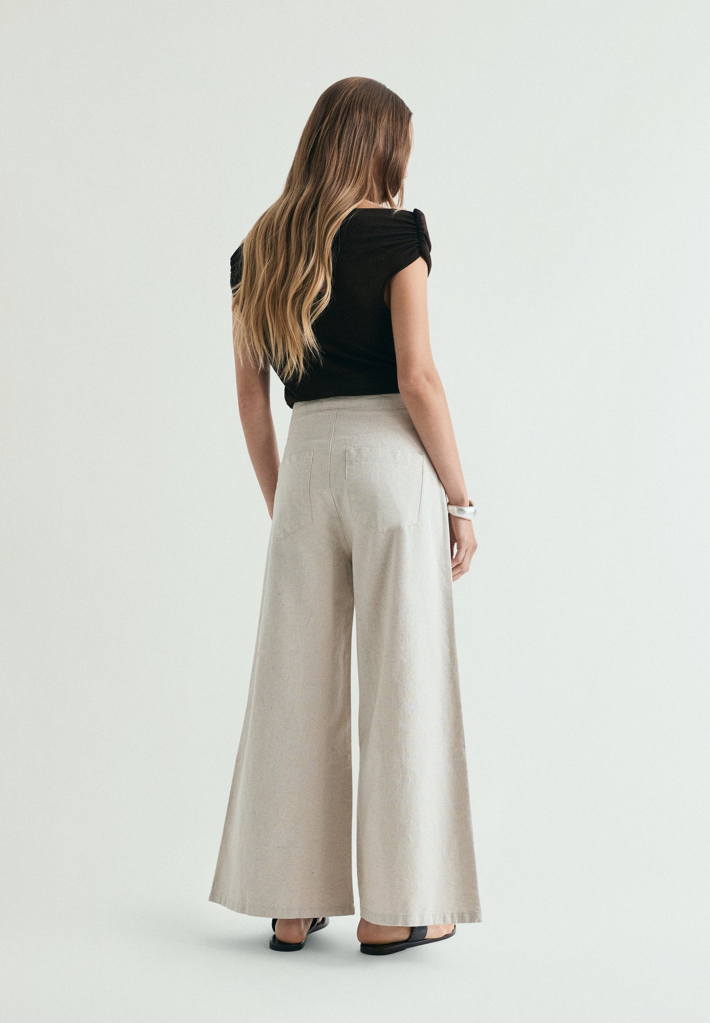 PANTALÓN LINO PINZAS