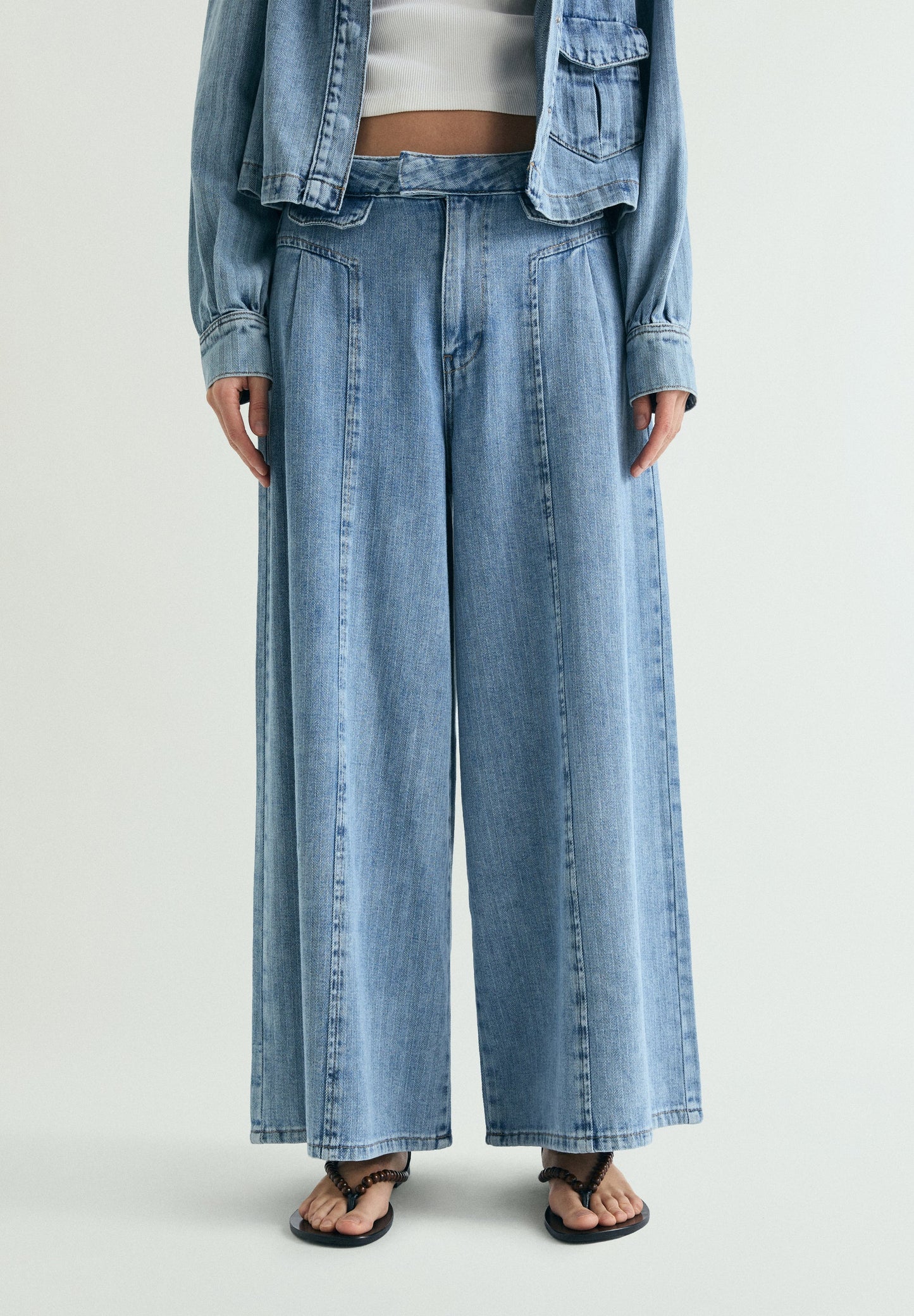 JEANS WIDE LEG EFECTO LAVADO
