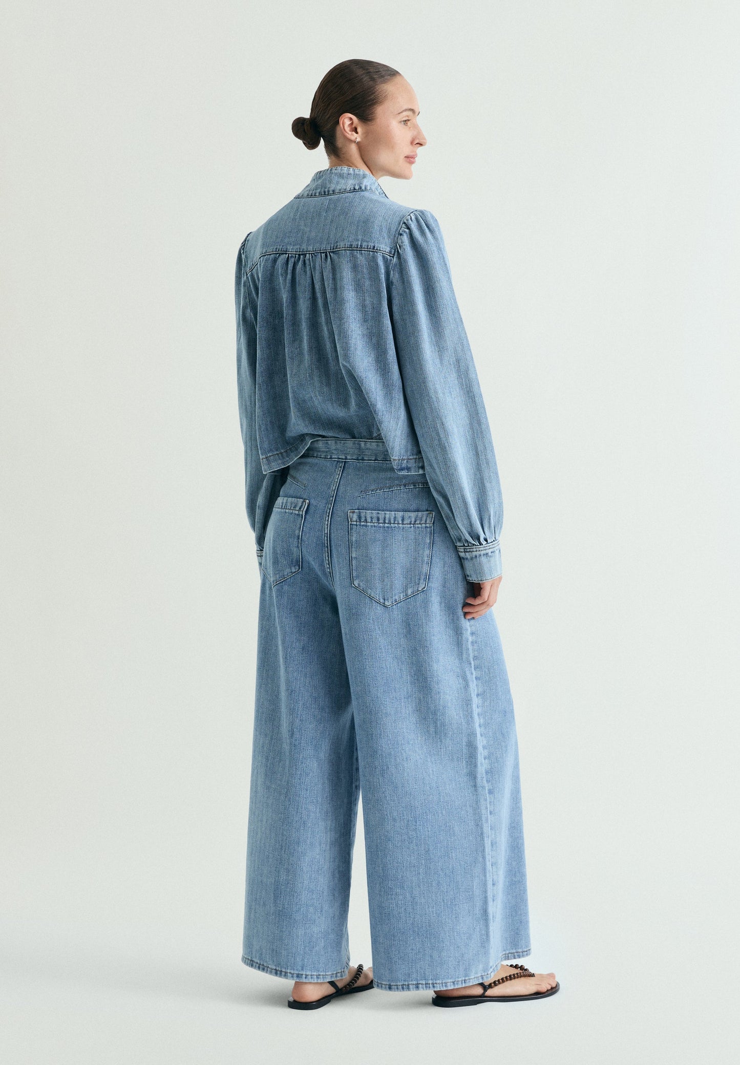 JEANS WIDE LEG EFECTO LAVADO
