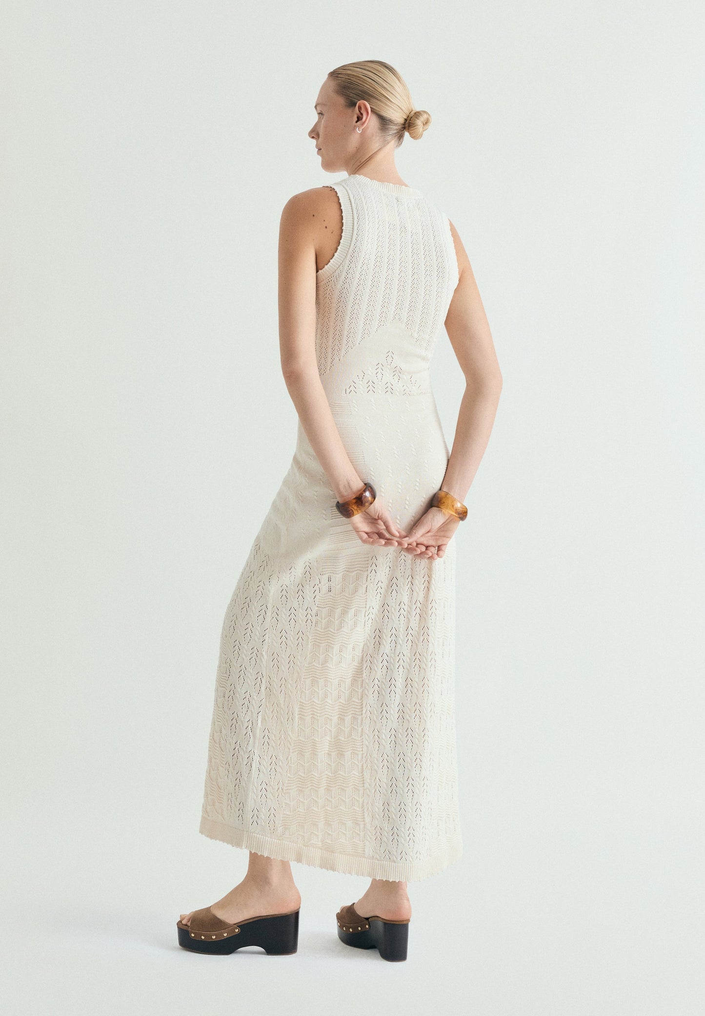 VESTIDO PUNTO CALADO