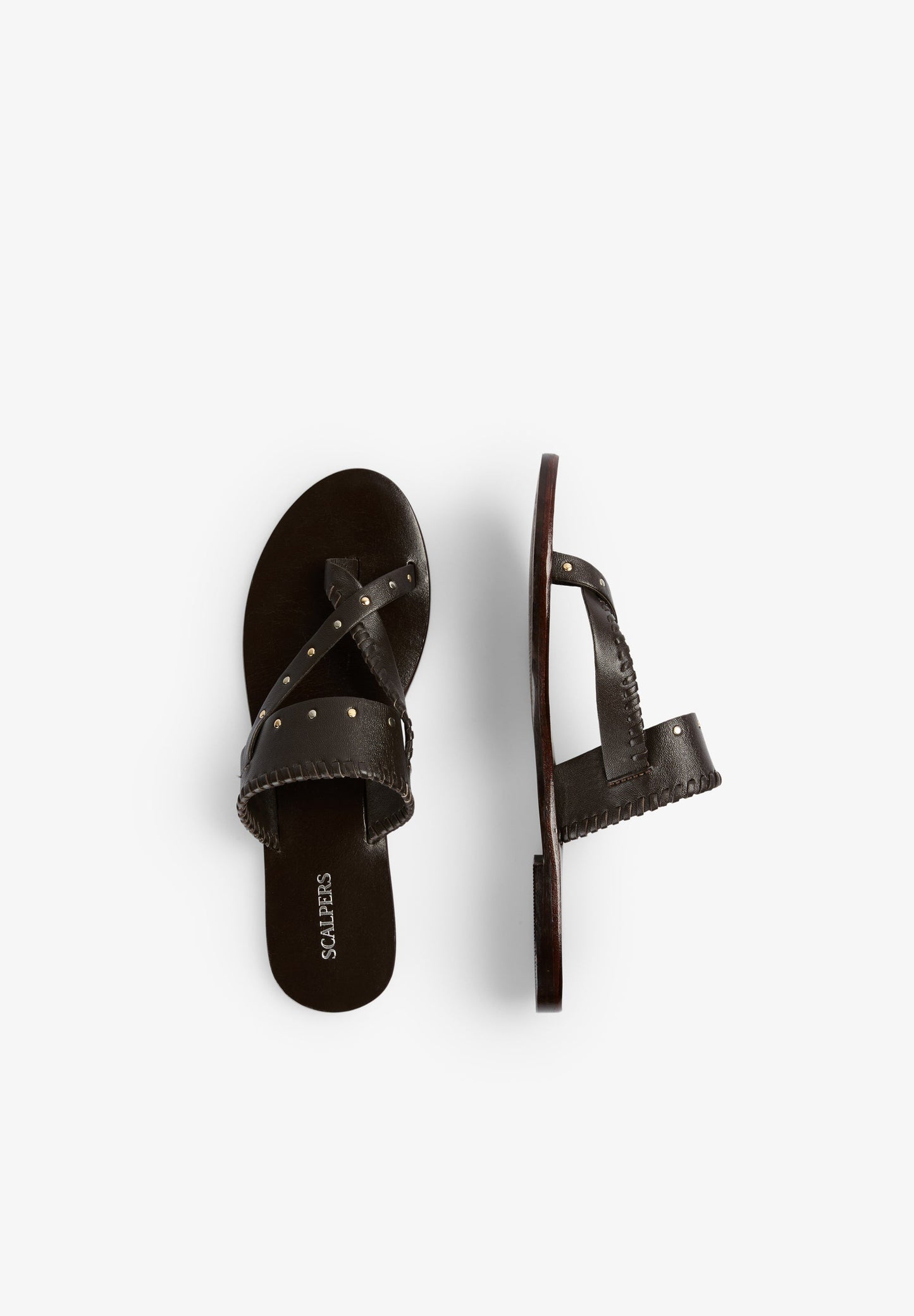 SANDALIAS PIEL TACHUELAS