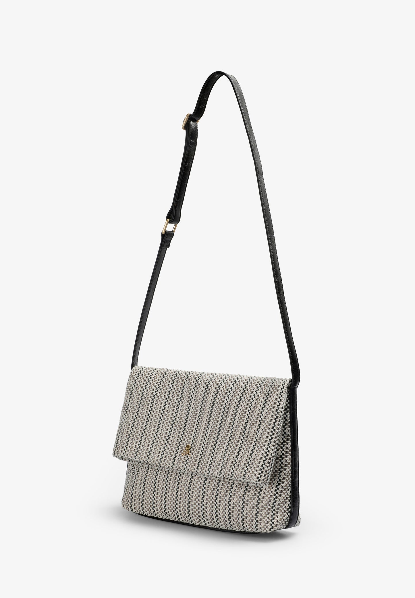BOLSO CLUTCH TRENZADO