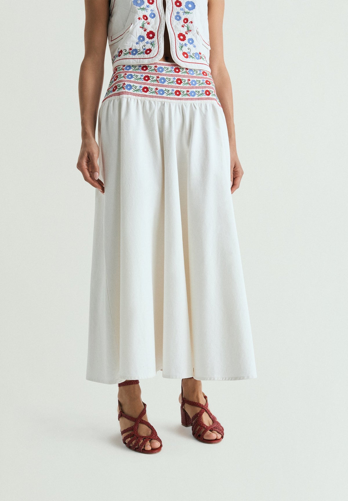 FALDA DENIM BORDADOS