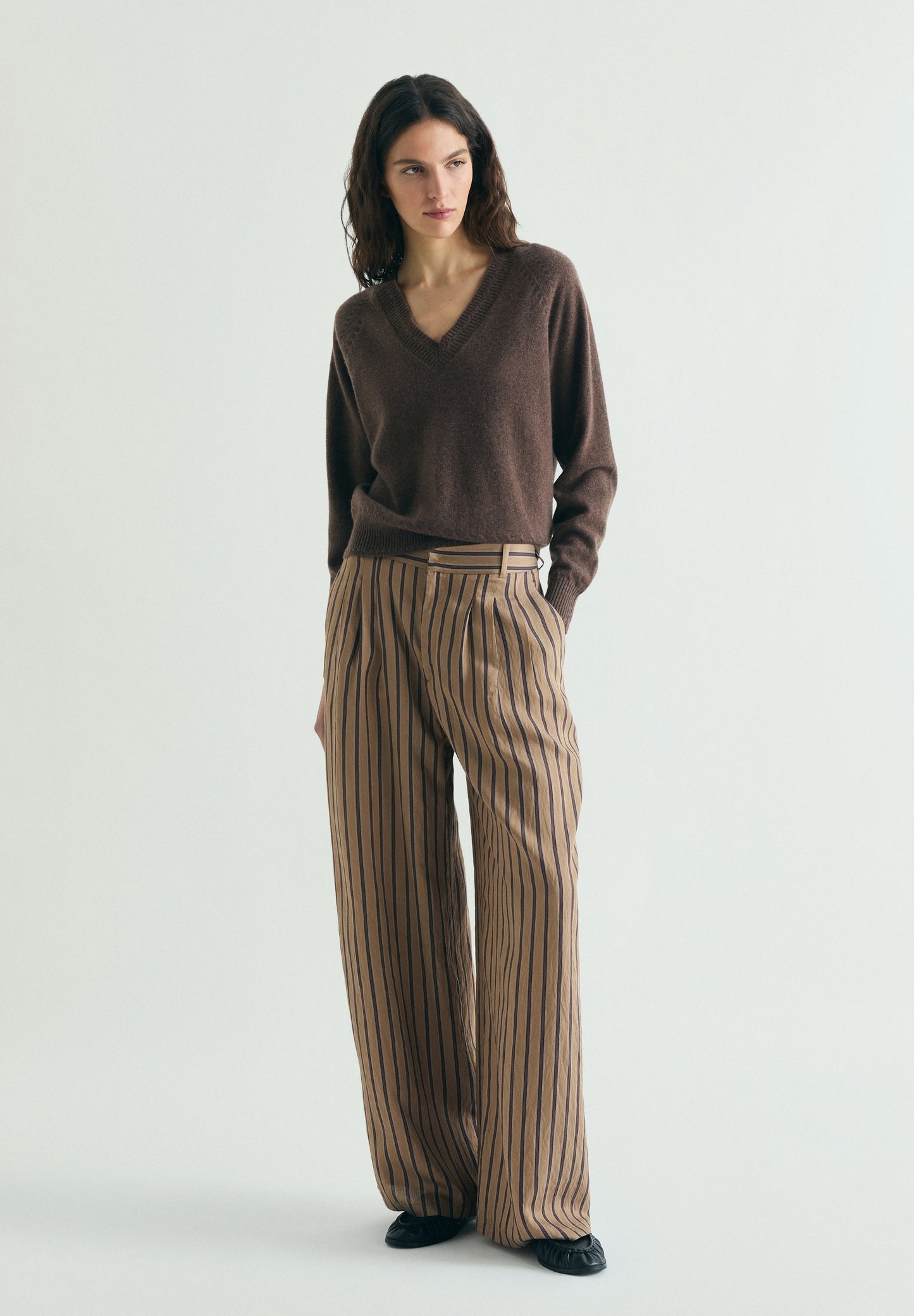 PANTALÓN PINZAS RAYAS