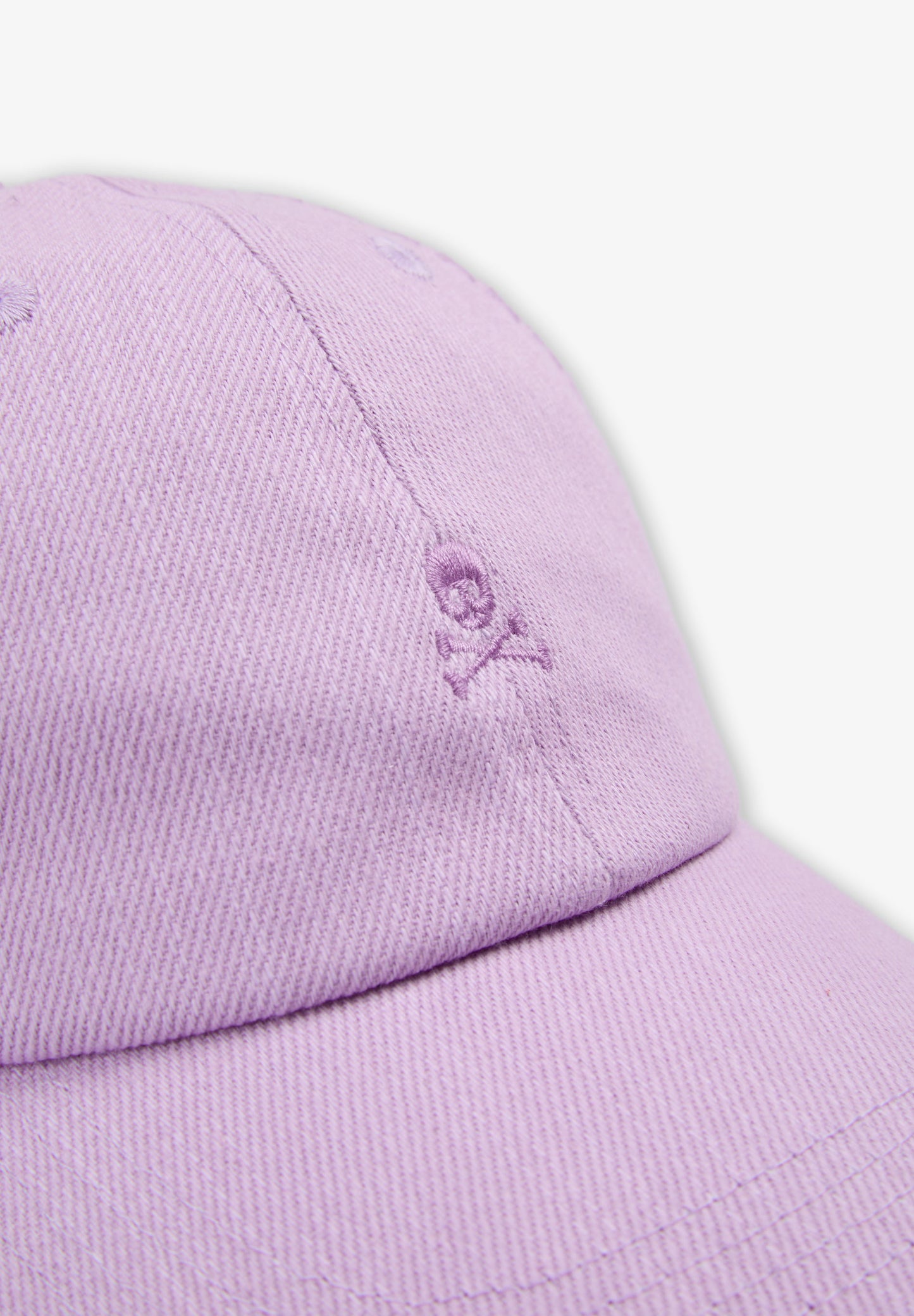 GORRA BORDADA A TONO