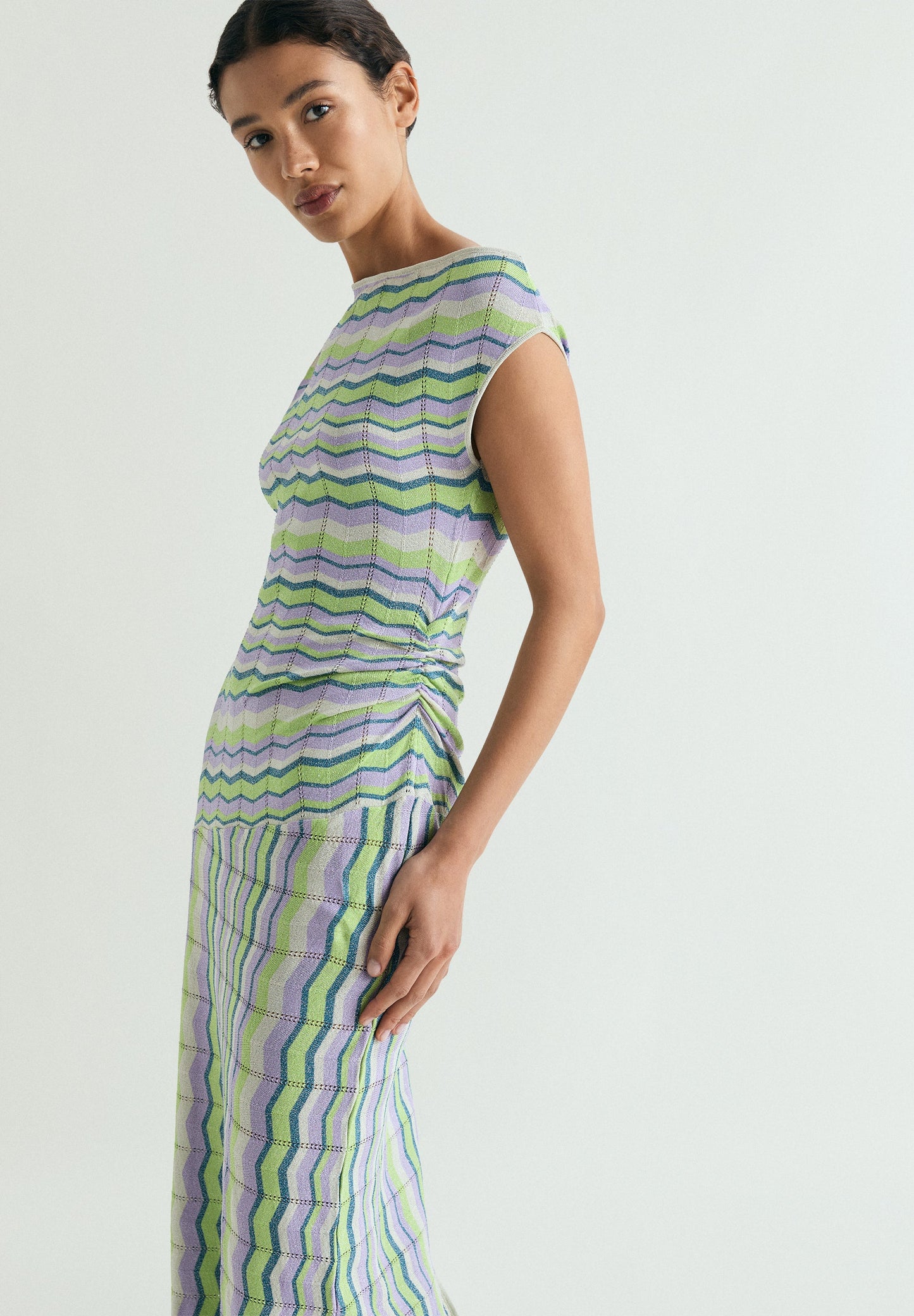 VESTIDO MIDI PUNTO ZIGZAG