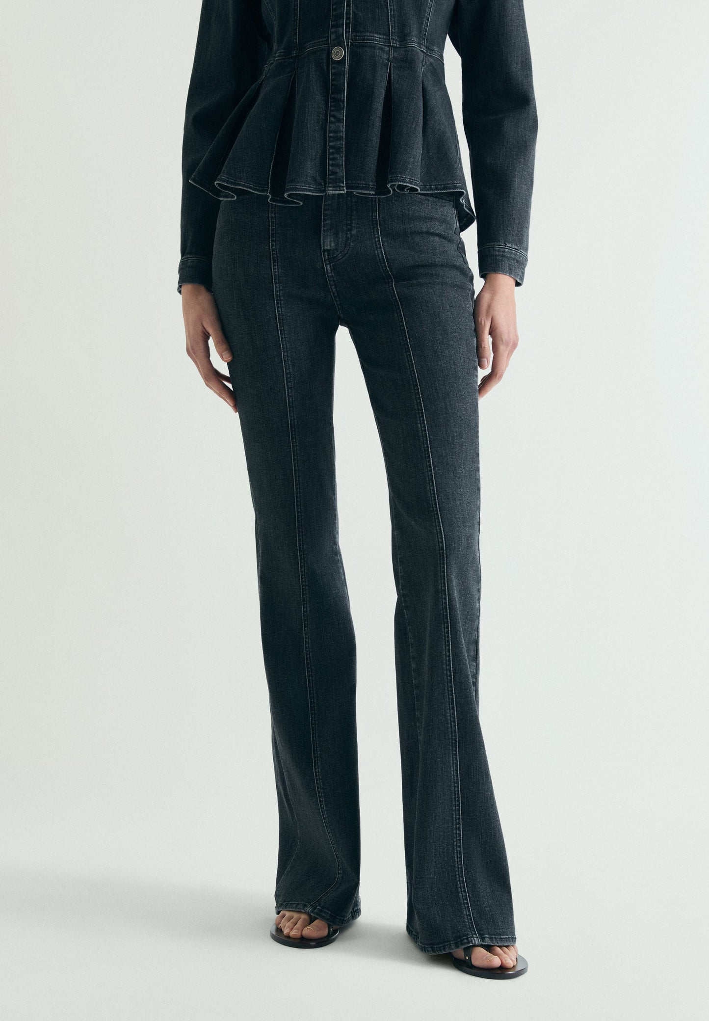 JEANS BOOTCUT BOTONES