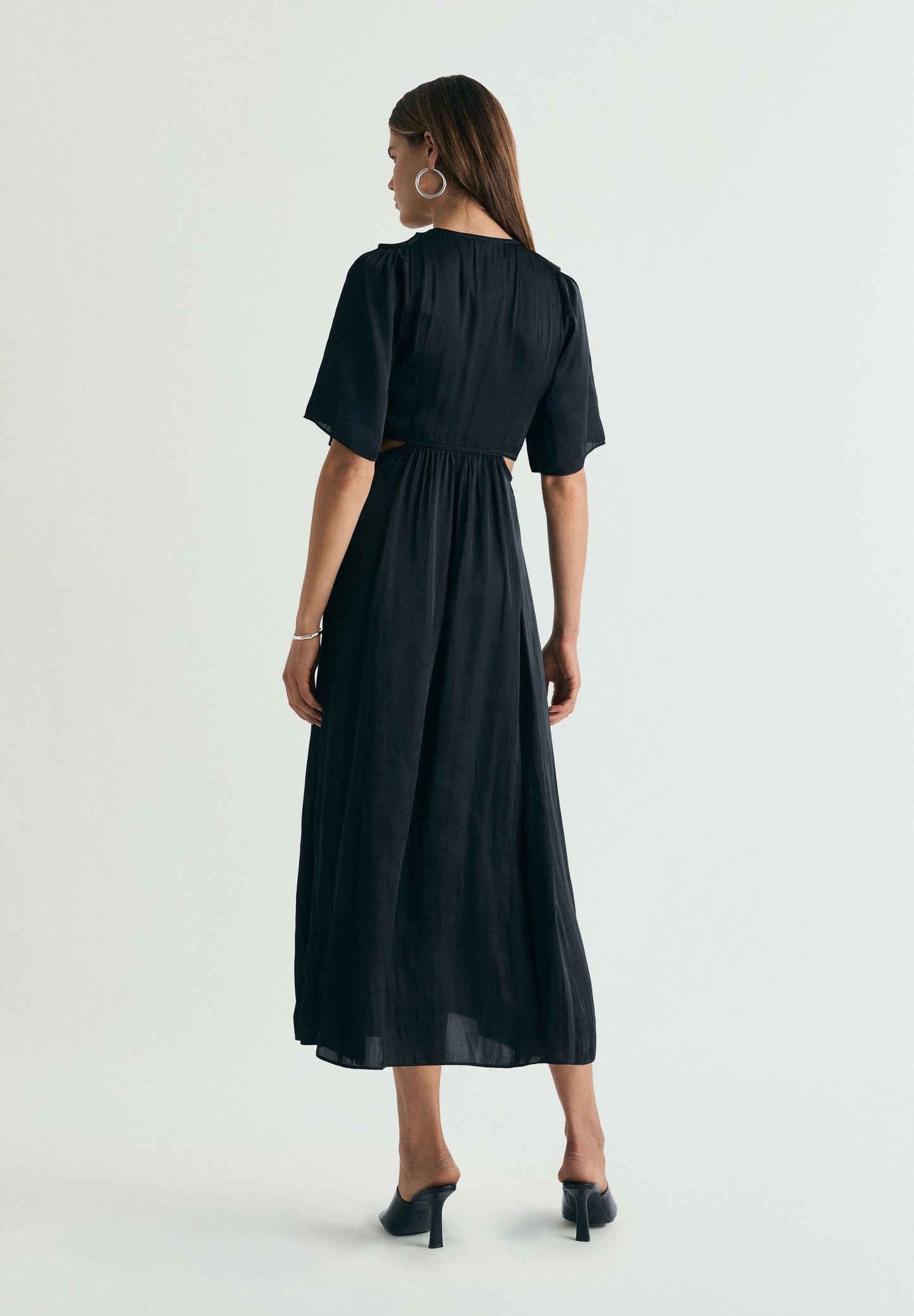 SCSATEN CUT OUT DRESS