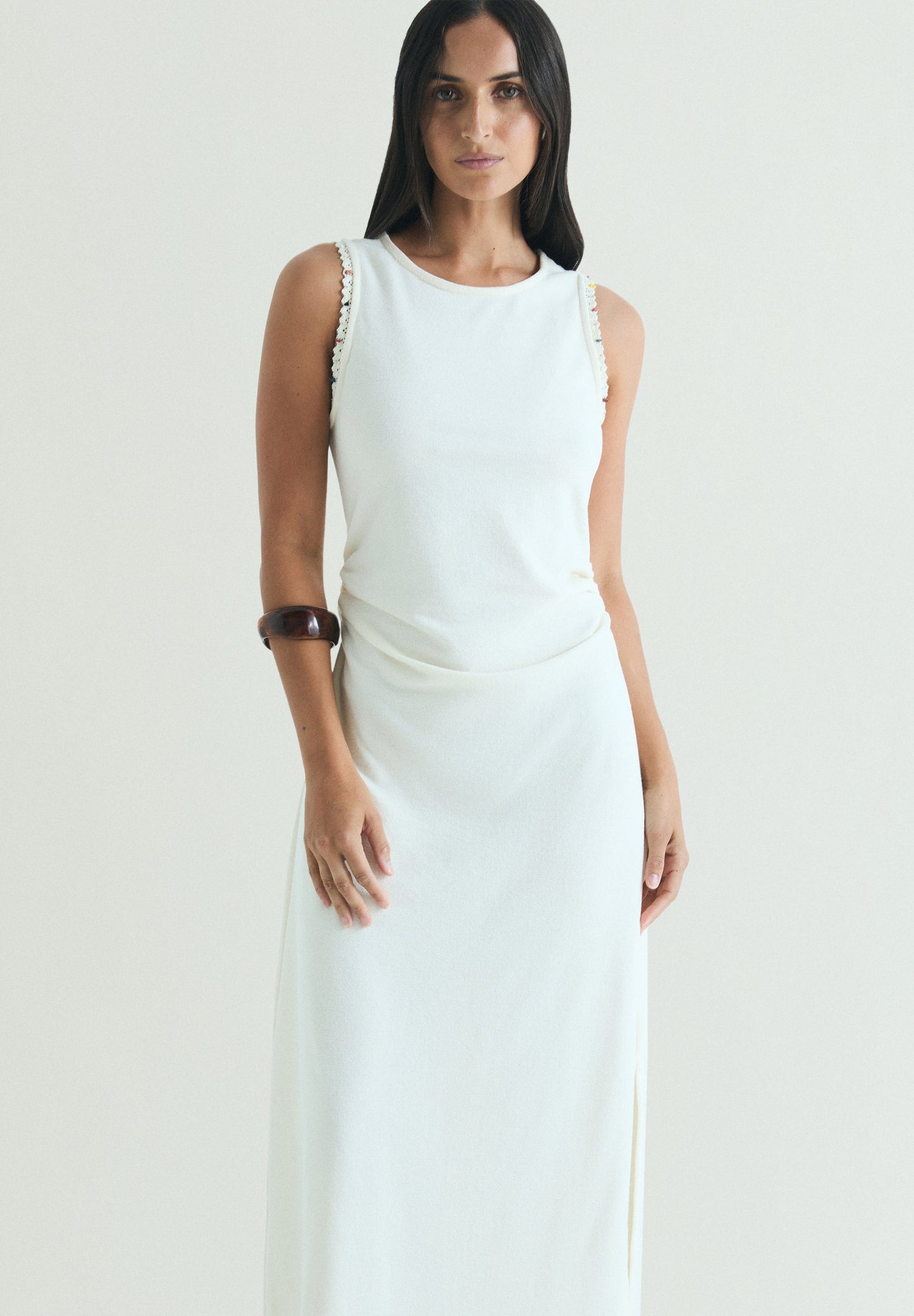 VESTIDO MIDI CON COLLAR