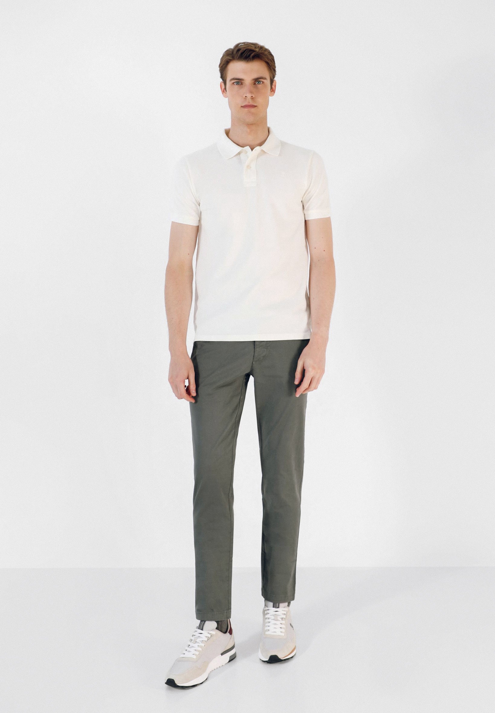 PANTALÓN CHINO CASUAL